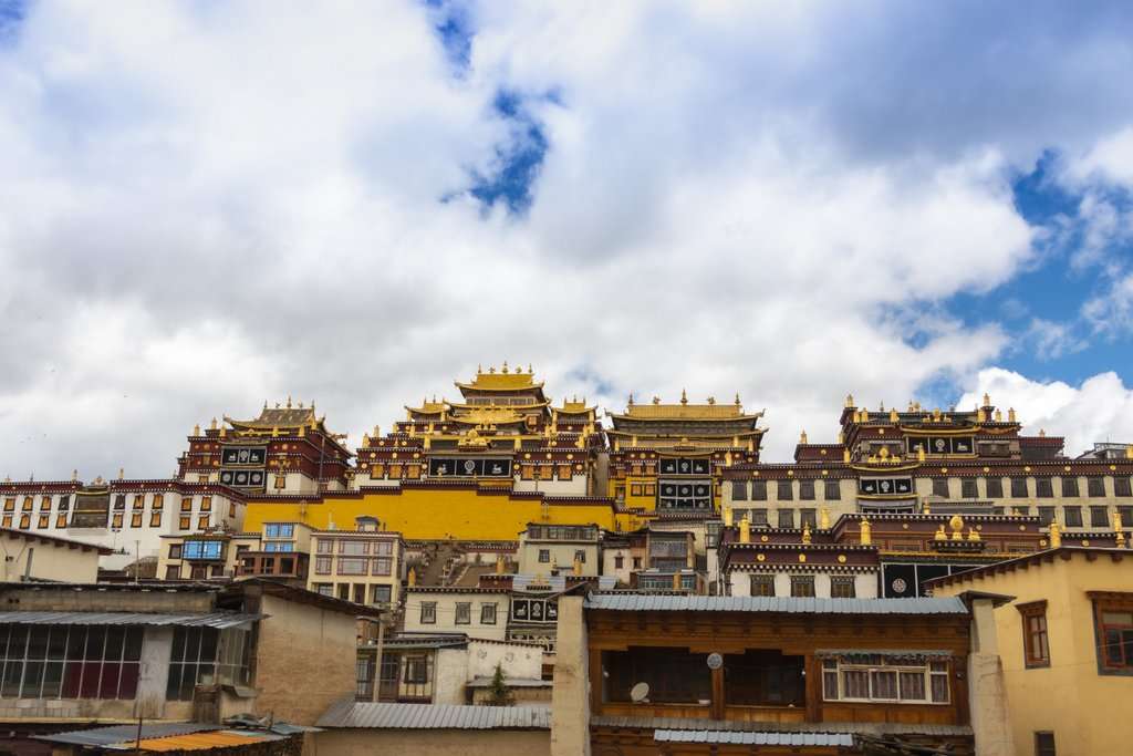 How to Travel the Ancient Tea Horse Road in Yunnan Today